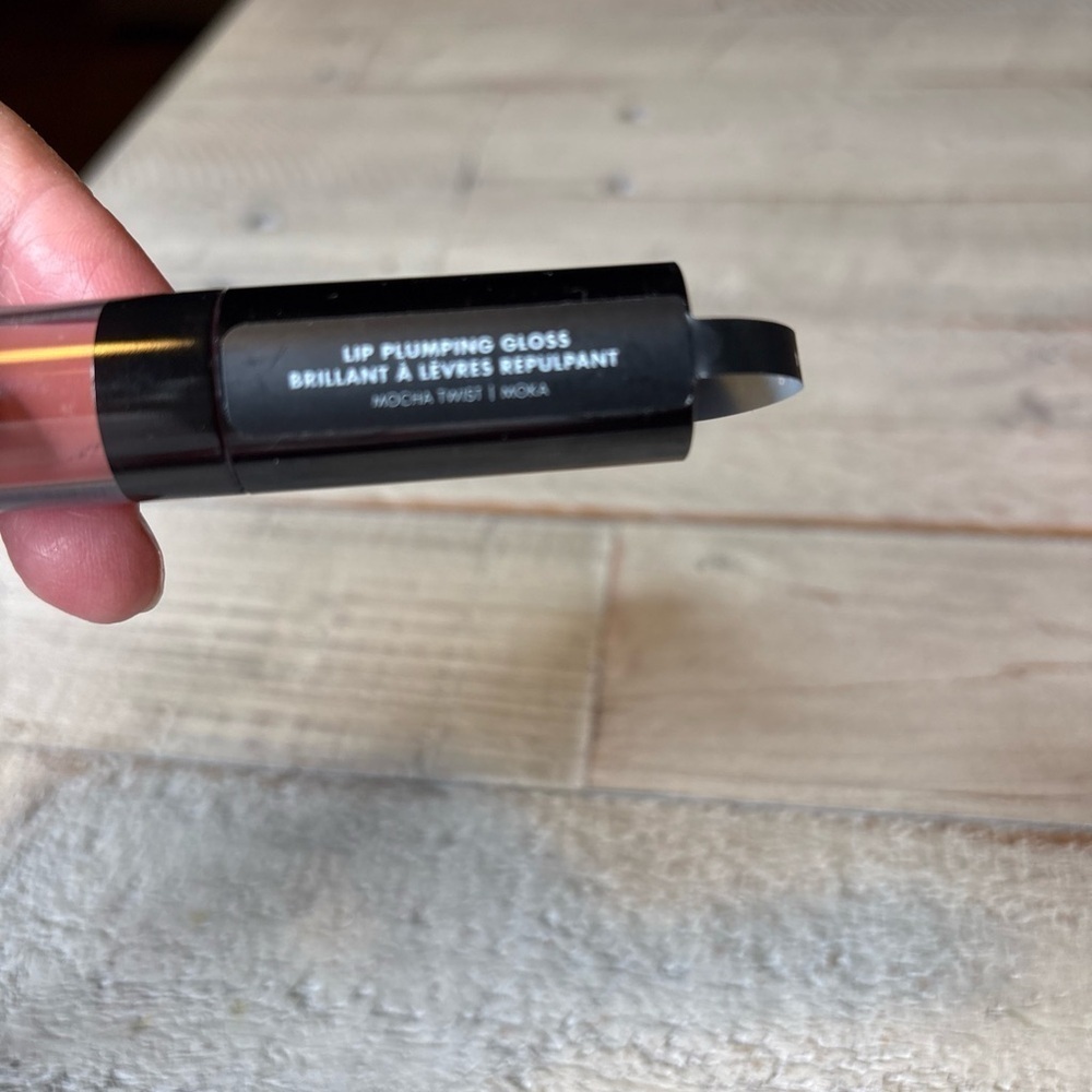 ELF Lip Plumping Gloss #82454 Mocha Twist, 0.09 Oz  New Sealed - Picture 4 of 9